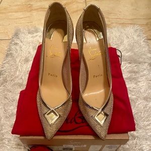 COPY - Christian Louboutin gold heels 100mm